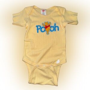 90s Y2K Vintage Winnie the Pooh One Piece 100% Cotton 17-21 lbs